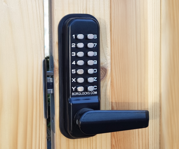 Borg BL4442ECP mechanical gate lock with back to back keypads and 28mm latch for external doors - black finish with free turning lever handle and code reset function