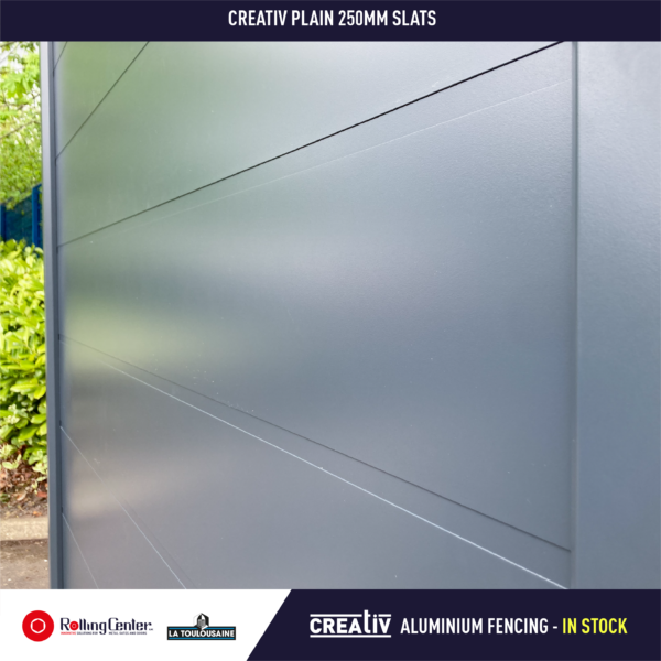 Creativ Aluminium Fencing Kit - Anthracite 7016 - Plain 250mm slats - 2.4M height - Image 2