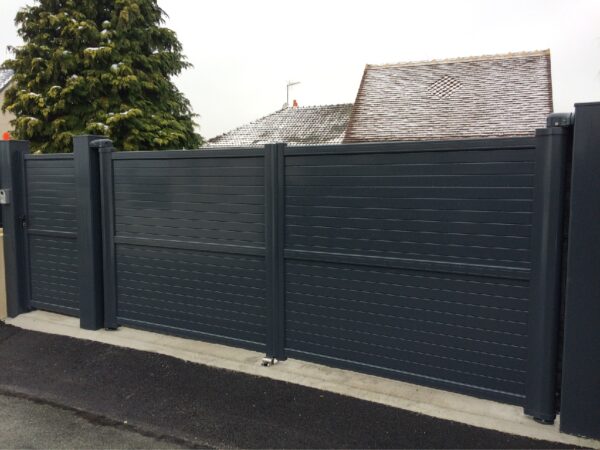 Aluminium driveway gates - Intimacy Bristol - Image 4