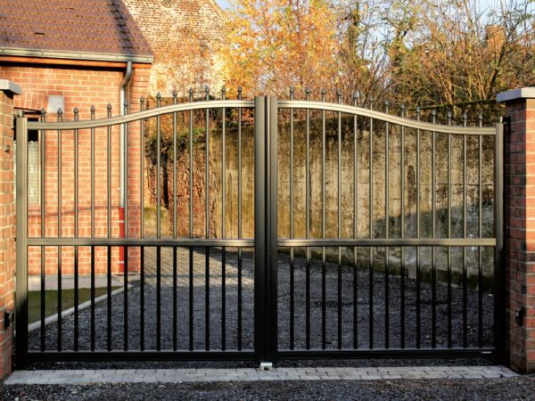 Aluminium driveway gates - Horizon Igis