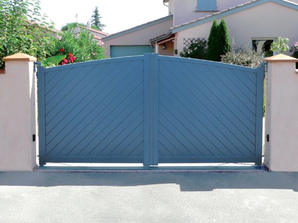 Aluminium driveway gates - Intimacy Comiso