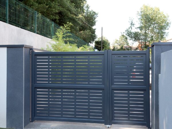 Aluminium driveway gates - Creation Sète